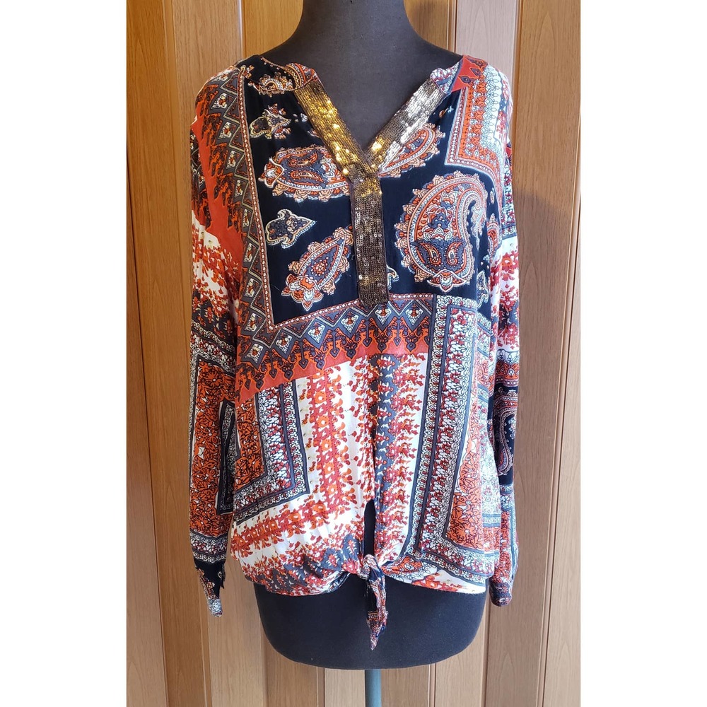 à la carte size medium red, orange & black long sleeve knit top